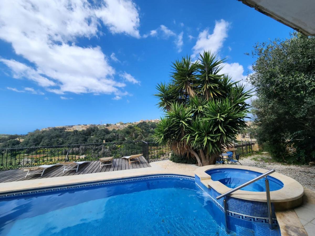 Gozo Island Escape Sleeps 4 With Private Bathroom Ghajn il-Kbira  ภายนอก รูปภาพ
